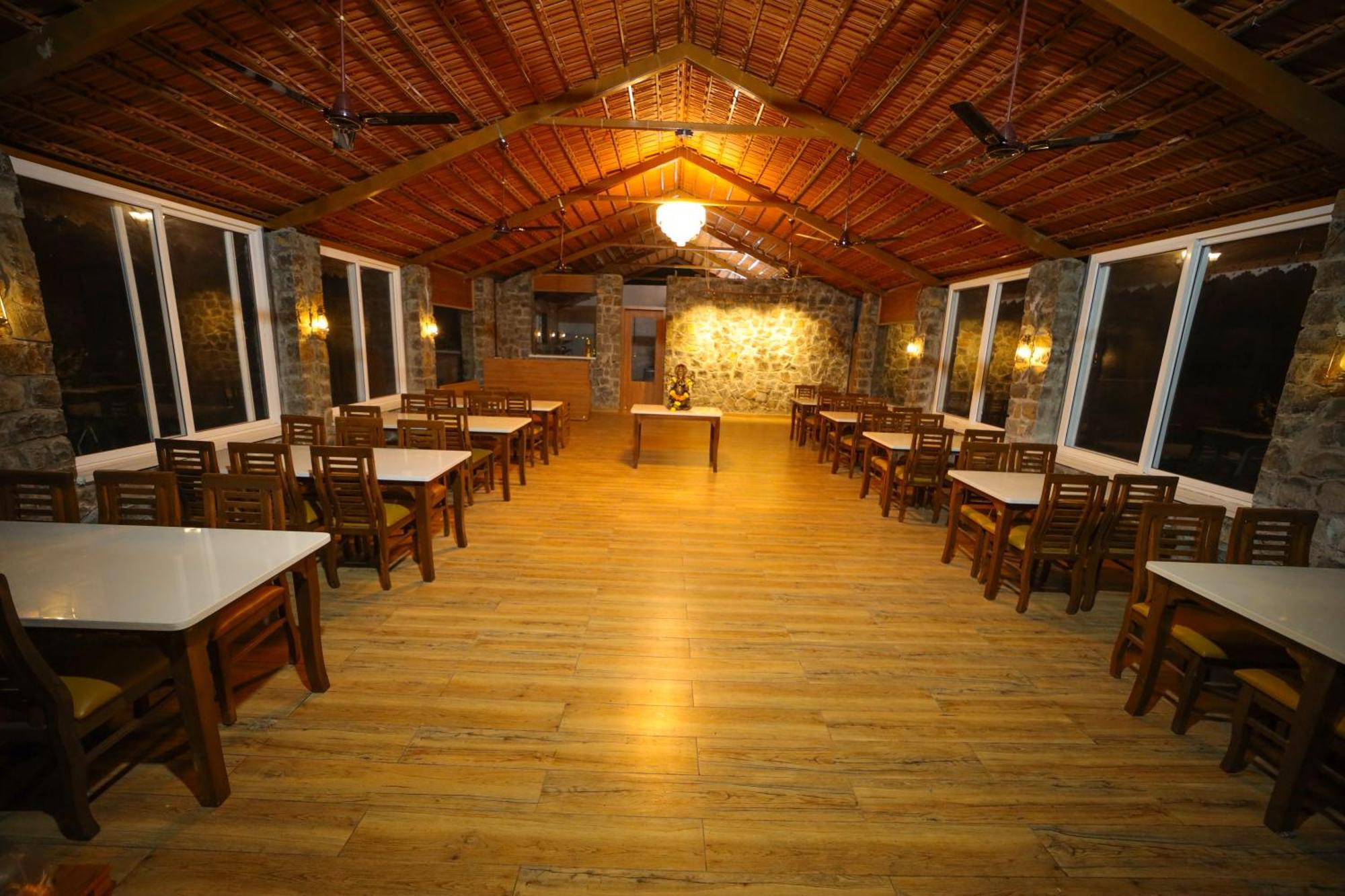 Eshi Resorts And Restaurant - Bhimashankars Jungle Luxury Resort Taleghar Ngoại thất bức ảnh